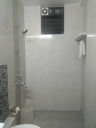 Standard Tek Büyük veya İki Ayrı Yataklı Oda, 1 Yatak Odası, Engellilere Uygun, Şehir Manzaralı