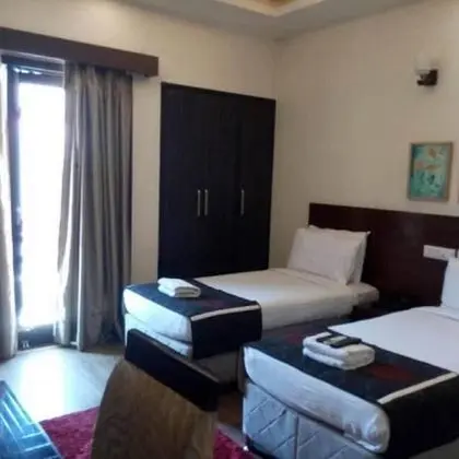 Deluxe Tek Büyük veya İki Ayrı Yataklı Oda, 1 Tek Kişilik XL Yatak, Engellilere Uygun