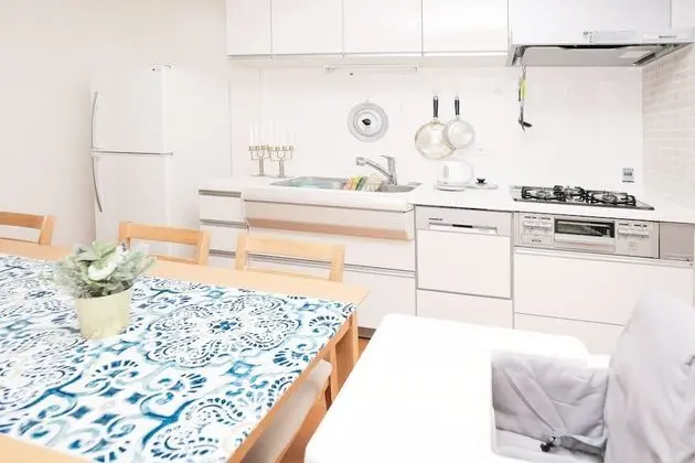 Ev, Sigara İçilmez (Private Vacation)