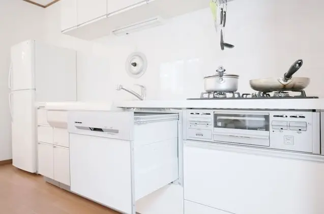 Ev, Sigara İçilmez (Private Vacation)