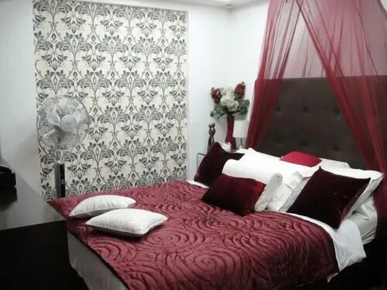 3 Bedroom Studio Unit 6M