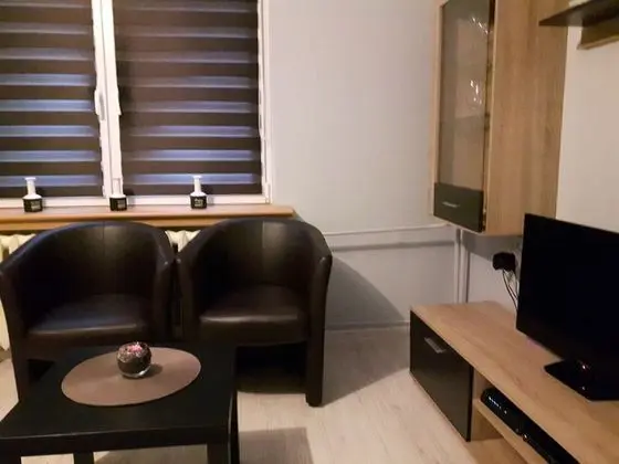 Classic Apart Daire, 1 Çift Kişilik Yatak ve Çekyat (3 Maja 24a Street)