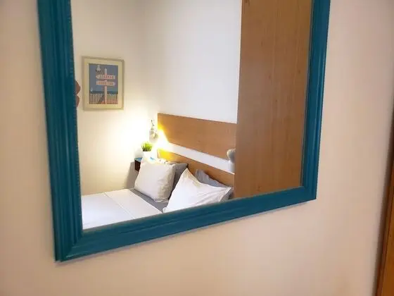 Tek Büyük Yataklı Oda, 1 Büyük (Queen) Boy Yatak, Ortak Banyo, Şehir Manzaralı