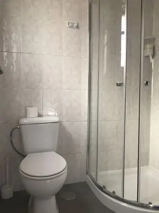 Tek Büyük Yataklı Oda, Özel Banyo