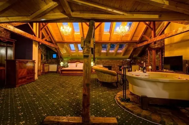 Luxury Tek Büyük Yataklı Oda, 1 En Büyük (King) Boy Yatak, Sauna, Executive Katı