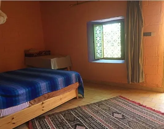 Tek Büyük Yataklı Oda, Sigara İçilmez, Bahçe Manzaralı (Cobaw)