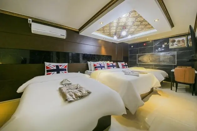 Premium Üç Kişilik Oda