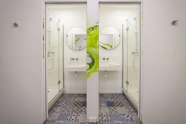 Signature Oda, Özel Banyo (6 Beds)