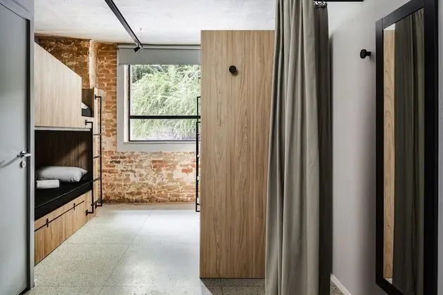 Standard Dört Kişilik Oda