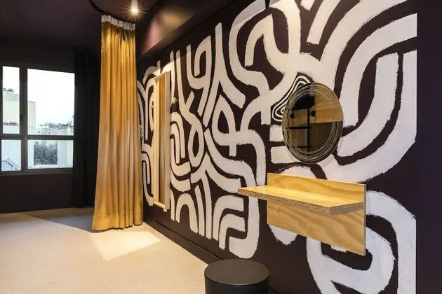Chambre privée pour 6 femmes avec salle de bains partagée (équipée+)