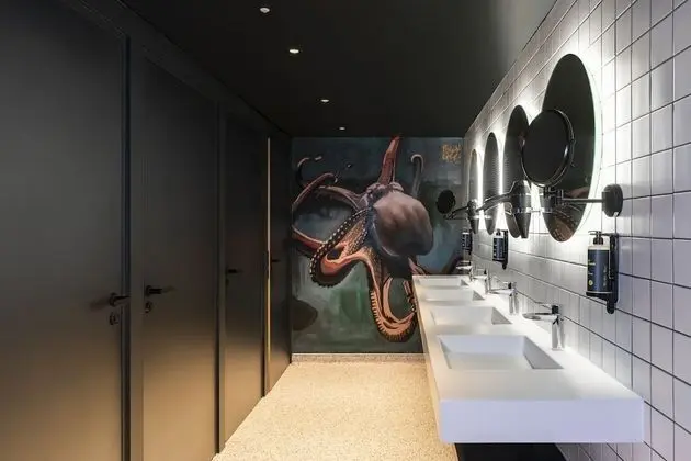 Chambre privée pour 6 femmes avec salle de bains partagée (équipée+)