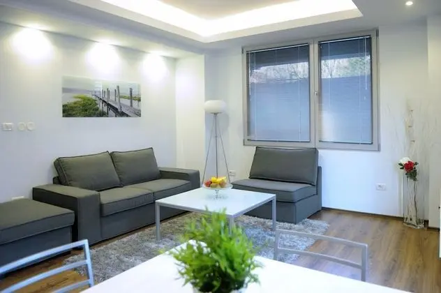 Deluxe Apart Daire