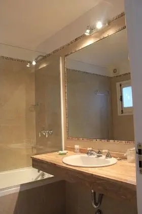 Standard Tek Büyük veya İki Ayrı Yataklı Oda