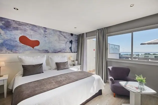 Luxury Tek Büyük Yataklı Oda, Teras, Deniz Manzaralı