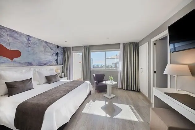 Luxury Tek Büyük Yataklı Oda, Teras, Deniz Manzaralı