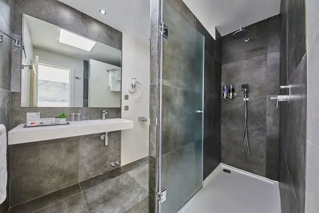 Luxury Tek Büyük Yataklı Oda, Teras, Deniz Manzaralı