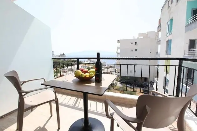Tek Büyük Yataklı Oda, Balkon, Deniz Manzaralı