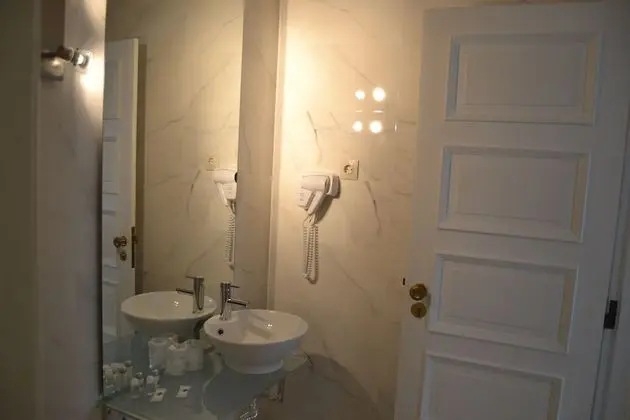 Tek Büyük veya İki Ayrı Yataklı Oda