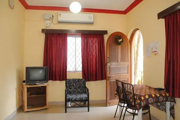 JACKFRUIT TWIN BEDDED ROOM