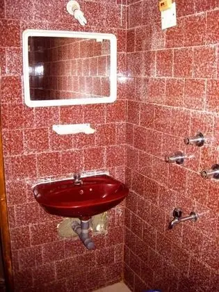 JACKFRUIT TWIN BEDDED ROOM