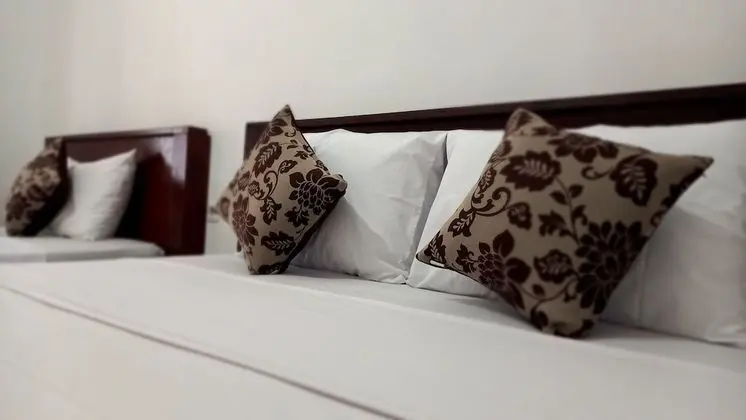 Family Tek Büyük Yataklı Oda