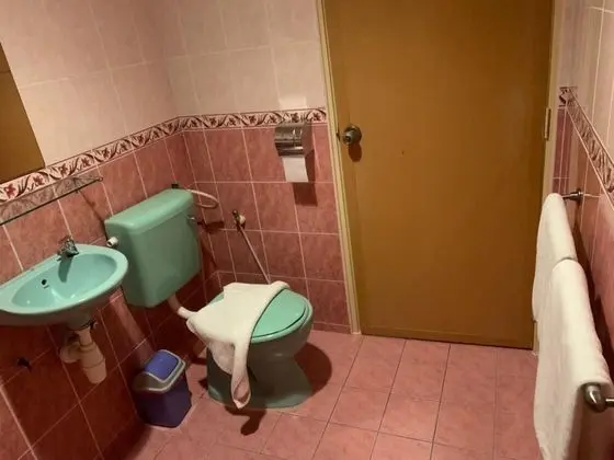 Economy Tek Büyük Yataklı Oda