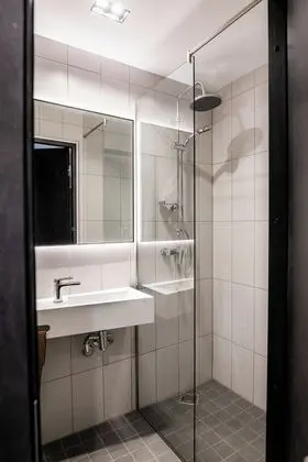 Standard Oda (Spa Access Included)