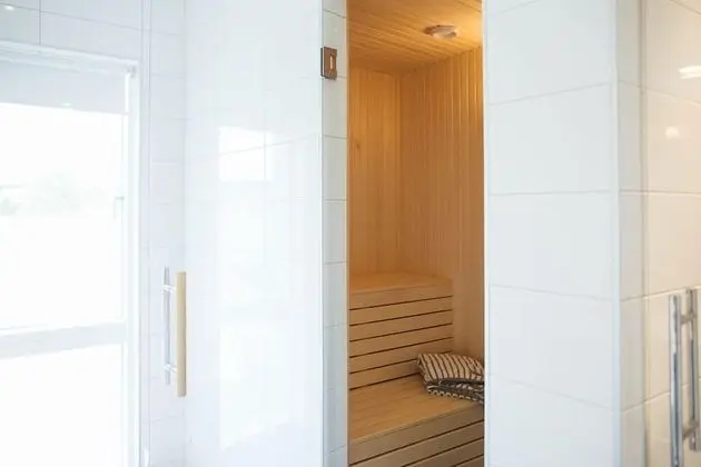 Deluxe Tek Büyük Yataklı Oda, Sauna, Okyanusa Sıfır