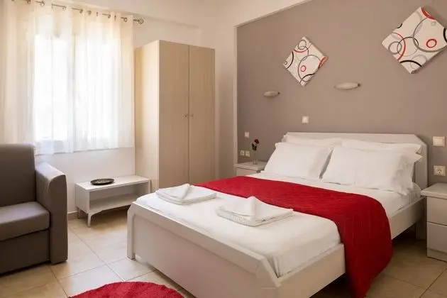 Standard Tek Büyük veya İki Ayrı Yataklı Oda, Kısmi Deniz Manzaralı