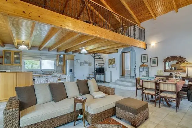 Family Villa, Birden Çok Yatak, Bahçeli (Villa John Dimeon With Private Pool)