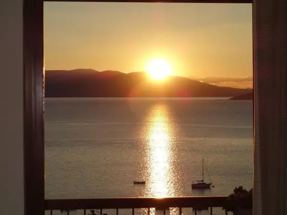 Üç Kişilik Oda, Balkon, Deniz Manzaralı