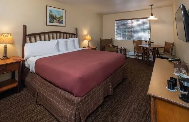 Deluxe Oda, 2 Büyük (Queen) Boy Yatak