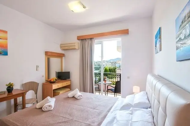 Stüdyo, Balkon, Bahçe Manzaralı