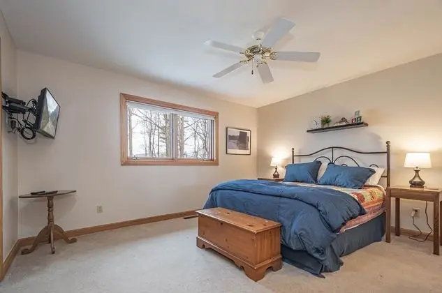 Ev, Birden Çok Yatak, Sıcak Su Havuzu