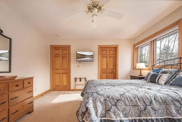 Ev, Birden Çok Yatak, Sıcak Su Havuzu