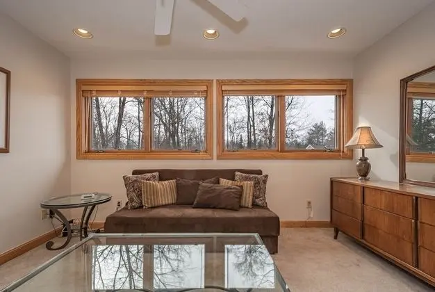 Ev, Birden Çok Yatak, Sıcak Su Havuzu