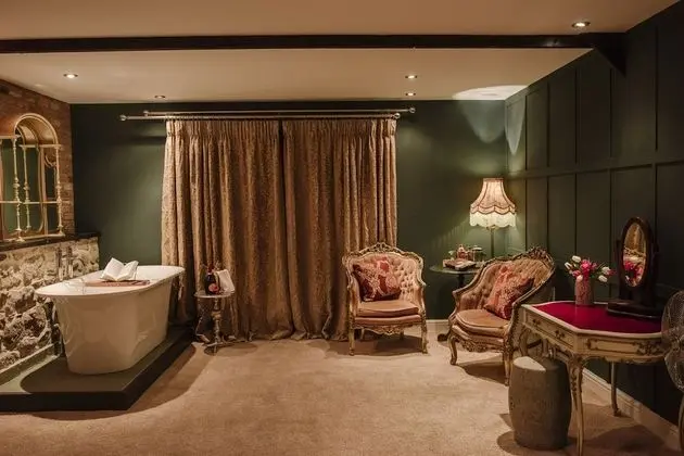 Luxury Tek Büyük Yataklı Oda, 1 En Büyük (King) Boy Yatak, Küvet