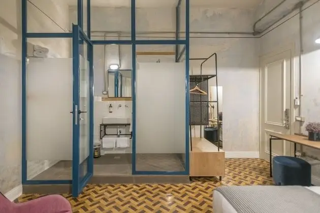 Deluxe Oda, Sigara İçilmez