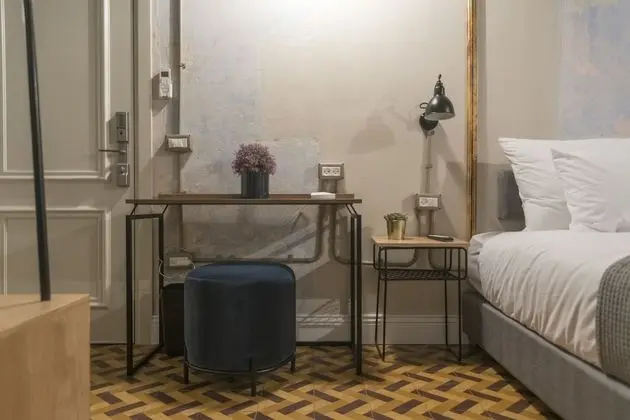 Deluxe Oda, Sigara İçilmez