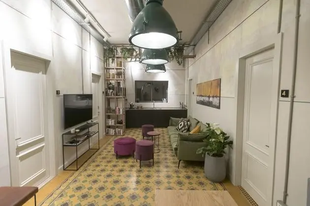 Standard Oda, Sigara İçilmez