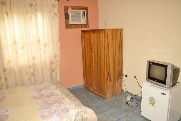 Stüdyo, Bahçe Manzaralı