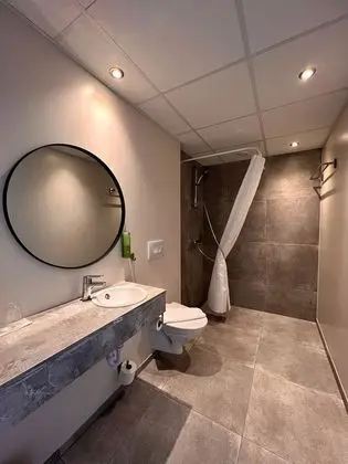 Standard Tek Büyük veya İki Ayrı Yataklı Oda, Özel Banyo