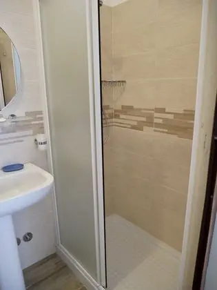 Üç Kişilik Oda, Birden Çok Yatak