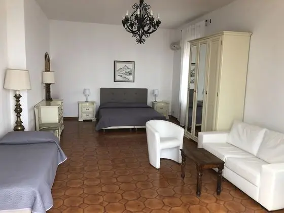 Standard Üç Kişilik Oda