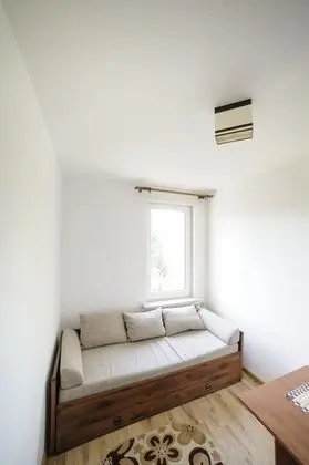 Apart Daire, 1 Büyük (Queen) Boy Yatak ve Çekyat, Sigara İçilmez