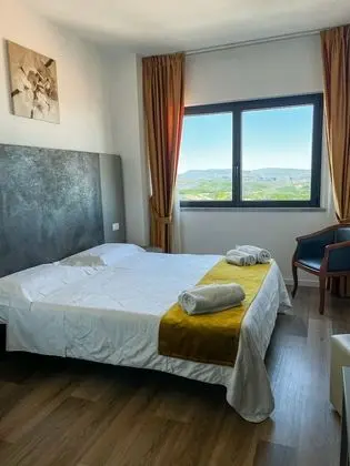 Classic Tek Büyük veya İki Ayrı Yataklı Oda