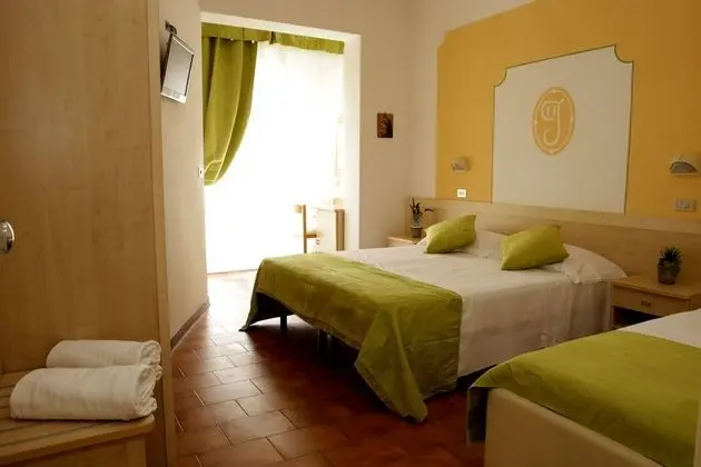 Standard Tek Büyük Yataklı Oda, Balkon