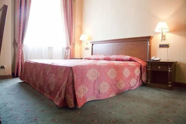 Standard Tek Büyük veya İki Ayrı Yataklı Oda, 1 Büyük (Queen) Boy Yatak