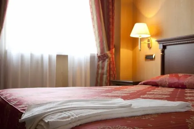 Standard Tek Büyük veya İki Ayrı Yataklı Oda, 1 Büyük (Queen) Boy Yatak