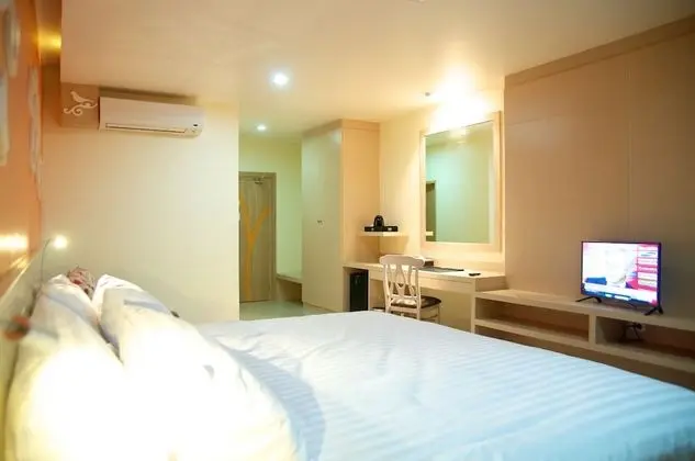 Standard King Room